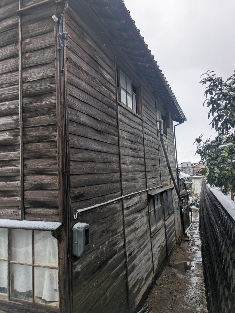 新潟市秋葉区での雨樋修理事例